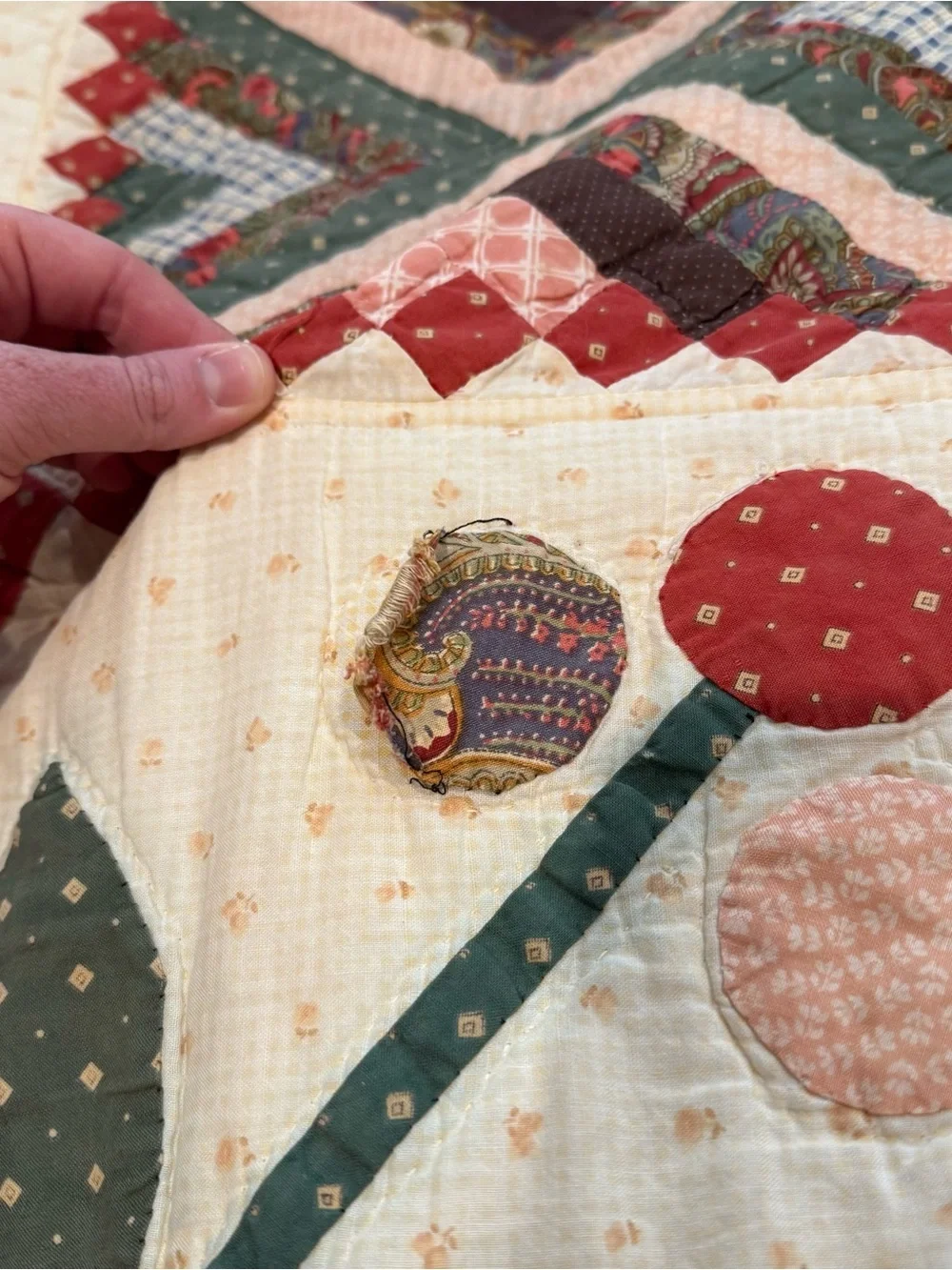 Vintage handmade floral tulip patchwork Quilt handmade machine sewn folk art